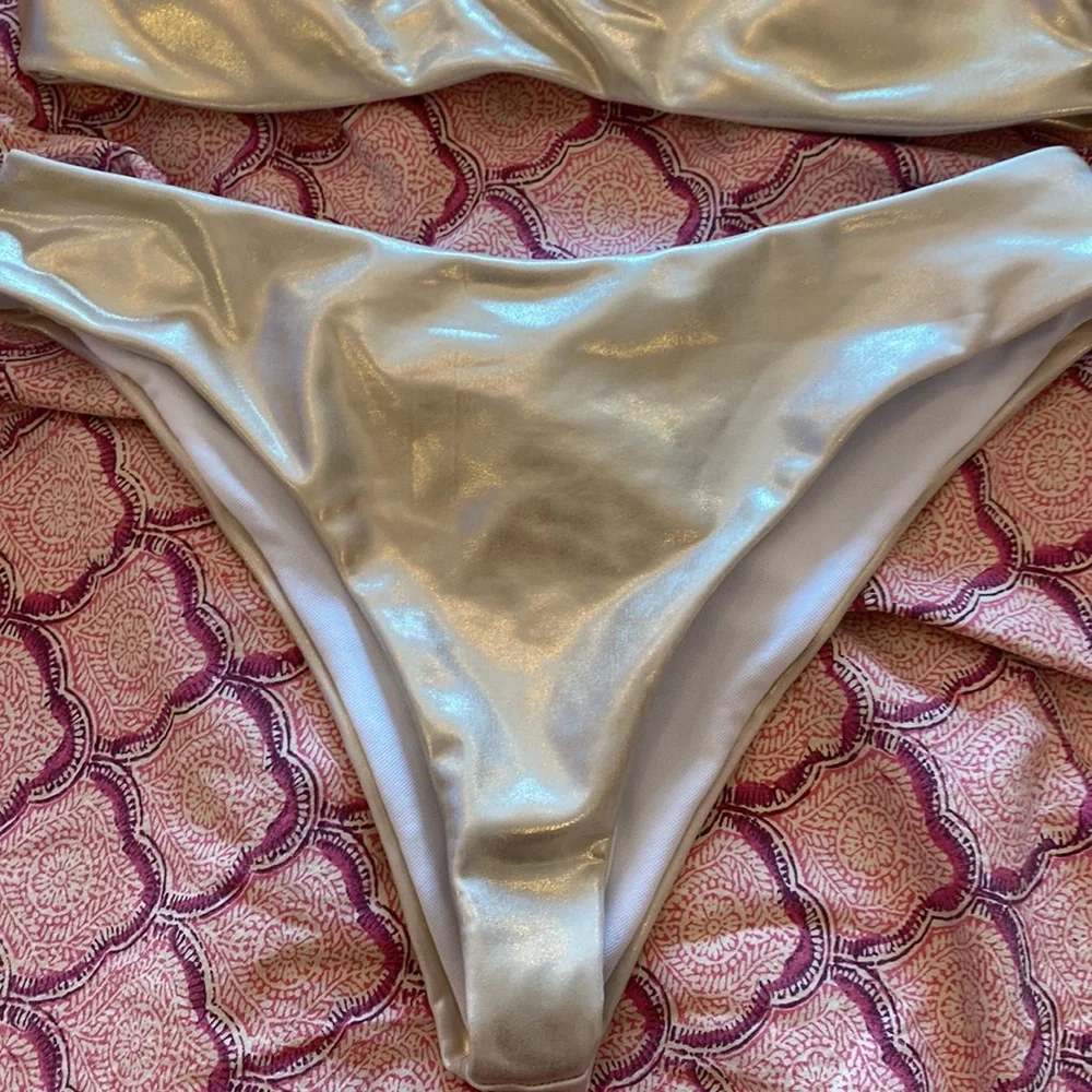 Shein S Small gold bikini swimsuit - Picture 3 of 3